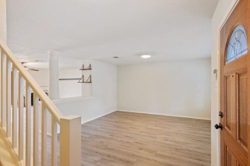 11140 Currin Ln, Austin TX  78748-3943 exterior