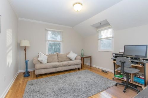 24 Duck Pond Pl, Wilton CT 06897-2704 exterior