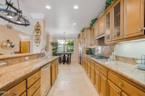 1405 Windshore Way, Oxnard CA 93035-1405 exterior