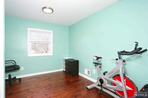 309 Elm St, Oradell NJ  07649-2261 exterior