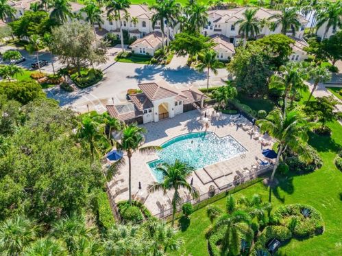 15547 Monterosso Ln, Naples FL 34110-2711 exterior