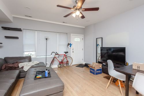 2437 Ashland Ave, Chicago, IL 60608-5318