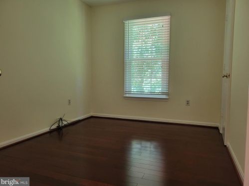 2707 Deer Ridge Dr, Silver Spring MD 20904-7140 exterior