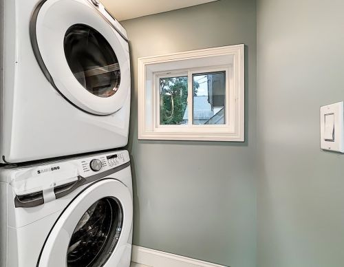 74 Forest Glen Rd, Springfield MA  01106-1115 exterior