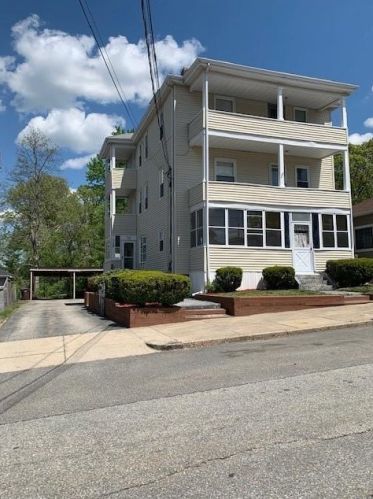 217 Newland Ave, Woonsocket RI  02895-4838 exterior
