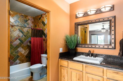 4421 Pontatoc Rd, Tucson AZ 85718-6750 exterior