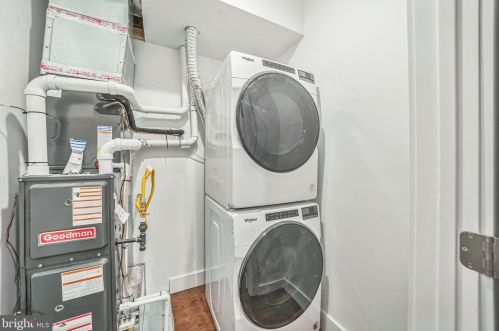 1741 Annin St, Philadelphia PA 19146-3007 exterior