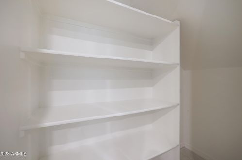 8029 Albeniz Pl, Phoenix AZ  85043 exterior