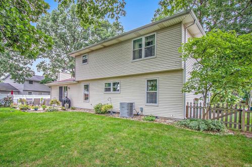 1509 Bennington Dr, Mishawaka IN 46544-6262 exterior