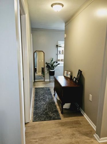 7 Holt St, Pittsburgh PA 15203-2450 exterior