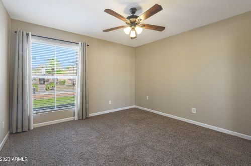 901 Beck Ln, Phoenix AZ  85022-3505 exterior