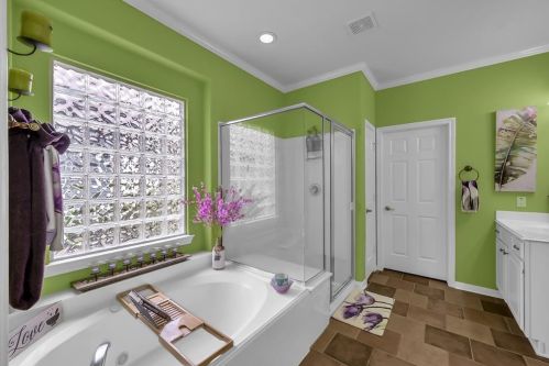 91 Misty Harbor Dr, Montgomery TX 77356-5242 exterior