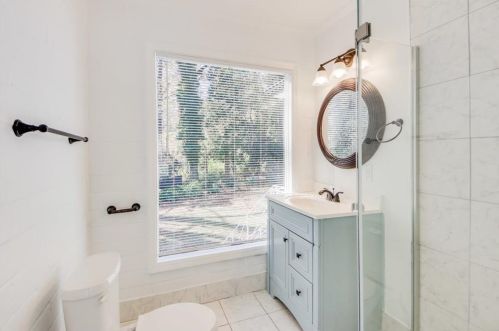 2100 Cascade Rd, Atlanta GA 30311-2830 exterior