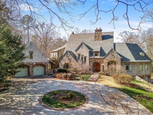 1395 Hearst Dr, Atlanta, GA 30319-2759