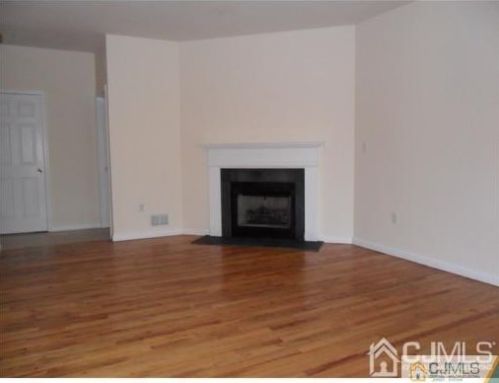 320 Moonlight Dr, Piscataway NJ  08854-2261 exterior