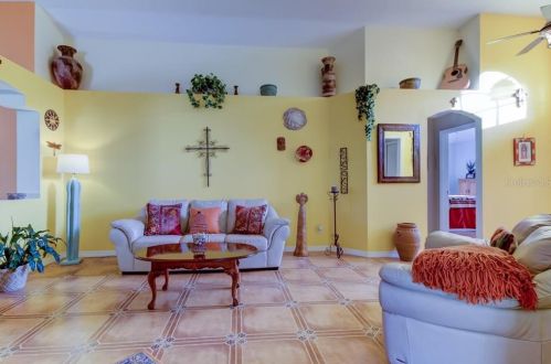 10207 Oasis Palm Dr, Tampa FL 33615-2782 exterior