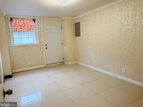 3239 Cottman Ave, Philadelphia PA 19149-1605 exterior