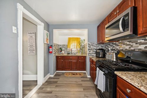 2168 37 St, Camden NJ 08110-2208 exterior