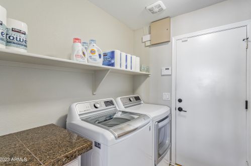 3291 Del Rio St, Chandler AZ  85226-2305 exterior