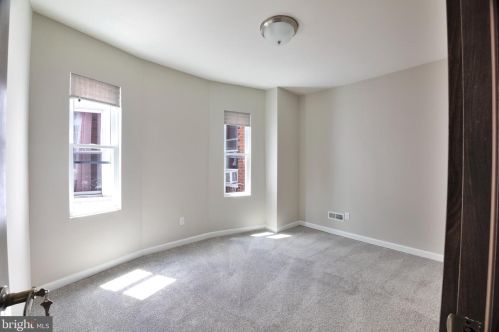 5725 17 St, Philadelphia PA 19132-3927 exterior