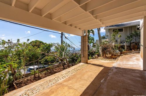 1952 Bertram St, Honolulu HI 96816-2006 exterior