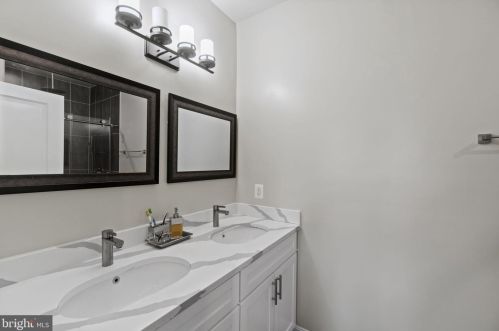 5925 Foote St, Washington DC 20019-6943 exterior