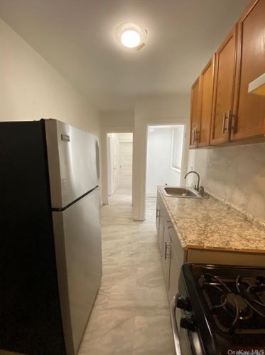 207 Prospect Ave, Mount Vernon NY 10550-2347 exterior