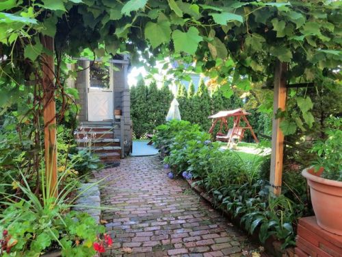 92 Cummins Hwy, Boston MA  exterior