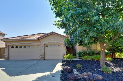 558 Hildebrand Cir, Folsom, CA 95630-6301