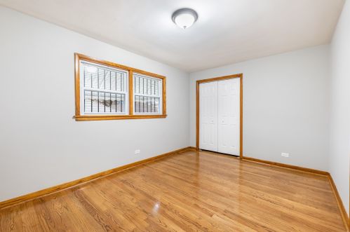 5338 Francisco Ave, Chicago IL 60645-4306 exterior