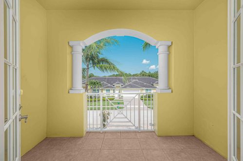 6117 Kendra Ln, Fort Pierce FL 34983-4140 exterior