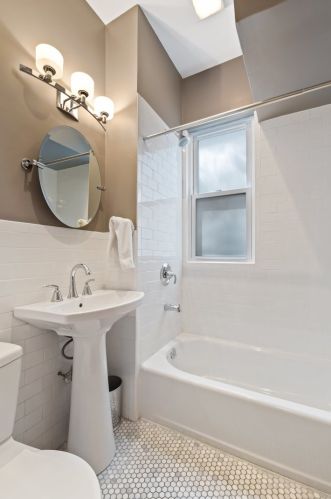 2614 Lawndale Ave, Chicago IL 60655-3313 exterior