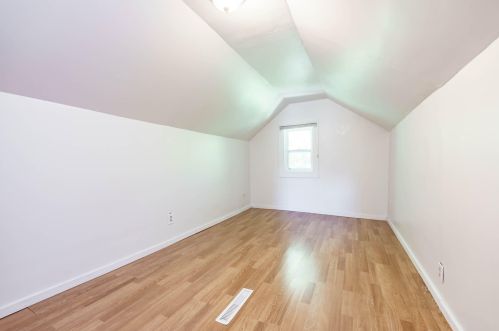 2206 Frst Dr, Kalamazoo MI 49002-6442 exterior