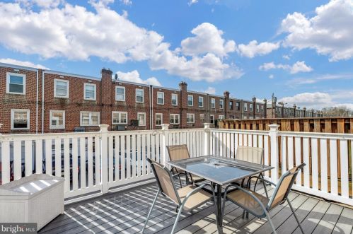 304 Pne St, Manor PA 19036-1011 exterior