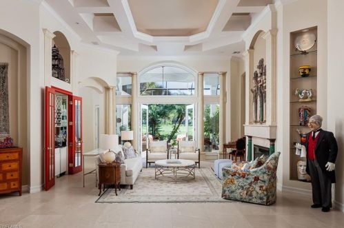 838 Barcarmil Way, Naples FL 34110-0900 exterior