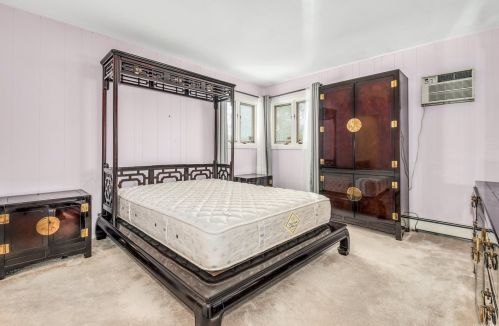 57 Arcadia Dr, Huntington Station NY 11746-6935 exterior