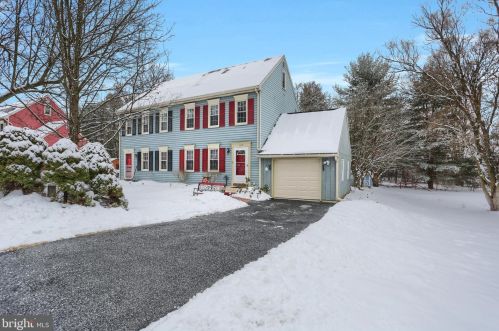 1657 Chadwick Cir, Lancaster, PA 17603-9334