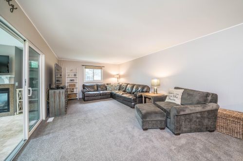 1111 Highgate Rd, Kalamazoo MI 49006-2774 exterior