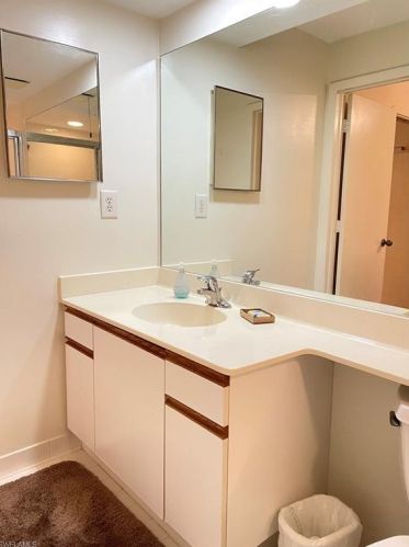 3304 Europa Dr, Naples FL 34105-5604 exterior