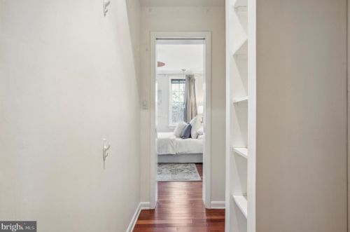 721 3 St, Philadelphia PA 19123-2903 exterior