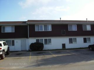 3751 12th Ave, Cedar Rapids IA  52404-1311 exterior