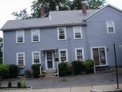 87 Pearl St, Newton, MA 02458-1527