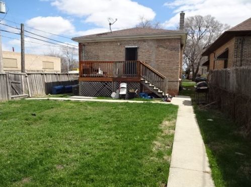 1300 7 Ave, Broadview IL 60153-2028 exterior