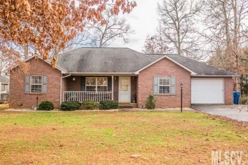 1910 Summerfield Cir, Conover, NC 28613-8136