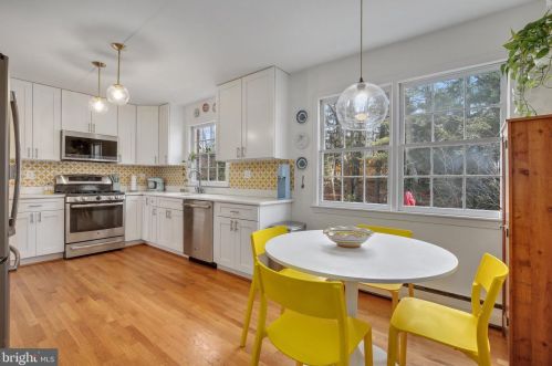 900 Balmoral Dr, Silver Spring MD  20903-1301 exterior