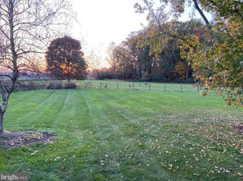 262 Lk Rd, Pilesgrove NJ 08098-3008 exterior