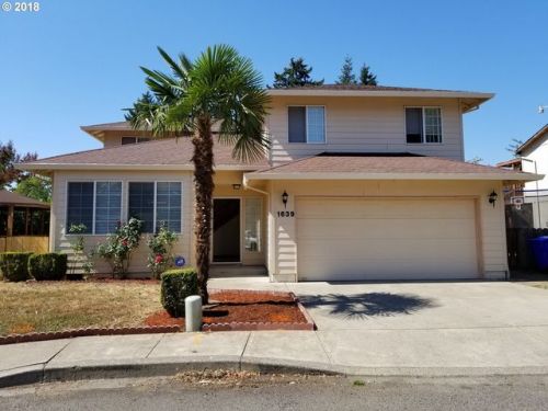 1639 114th Pl, Portland, OR 97220-1989