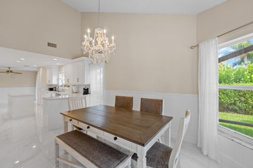 2700 41st St, Boca Raton FL  33434-5842 exterior