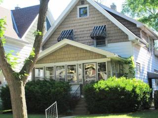 5428 36th St, Milwaukee, WI 53209-4758