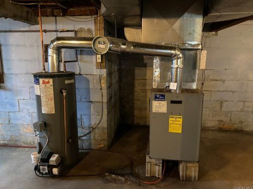 17 Pleasant Vw Rd, Poughkeepsie NY exterior